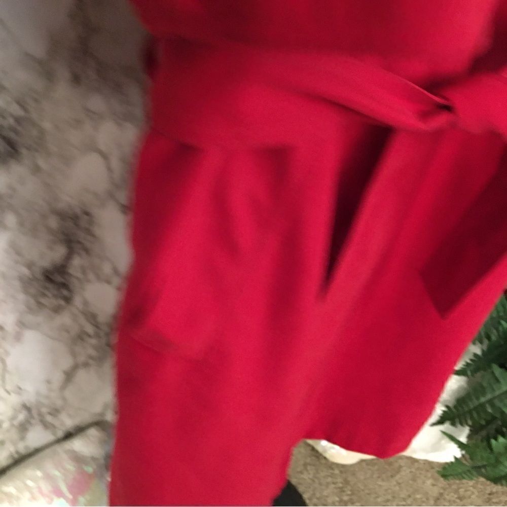 Gorgeous,‎ Stunning, Luxurious Red Trench with Gold Detailed Buttons - Picture 7 of 10